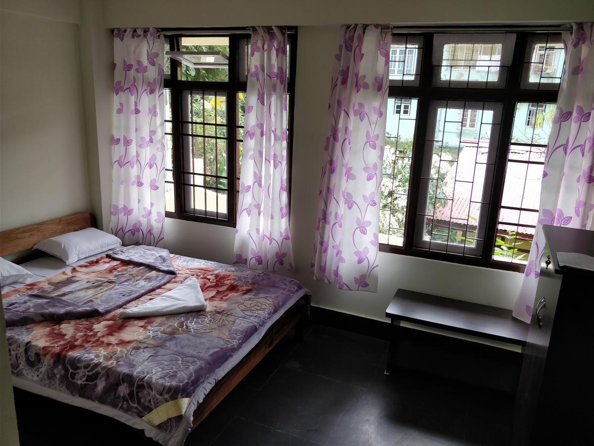 Hotel Pine Leaf Gangtok Eksteriør bilde