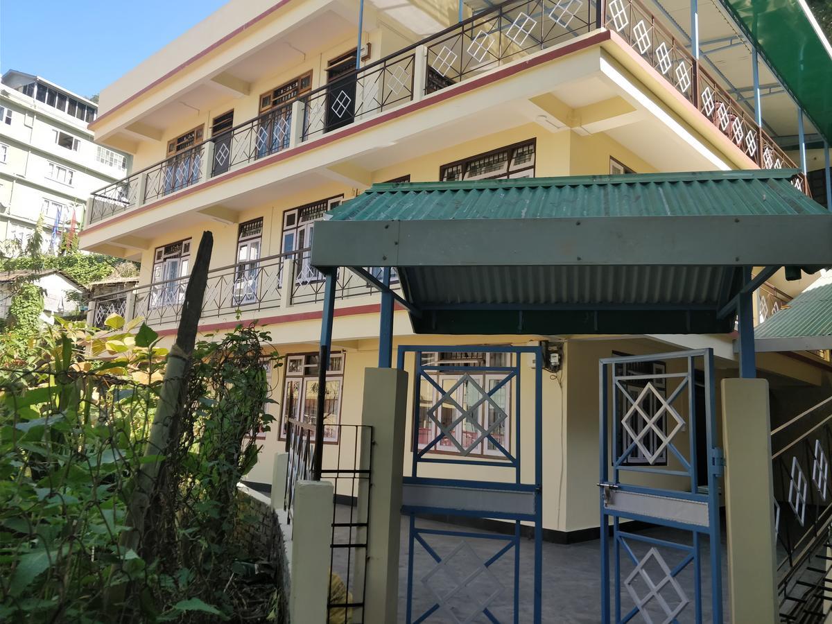 Hotel Pine Leaf Gangtok Eksteriør bilde